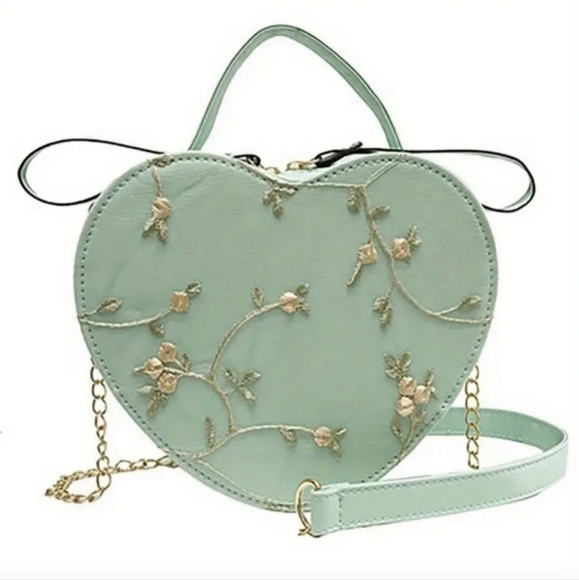 Elegant Heart-Shaped Mint Green Embroidered Bag - Picture 2 of 3